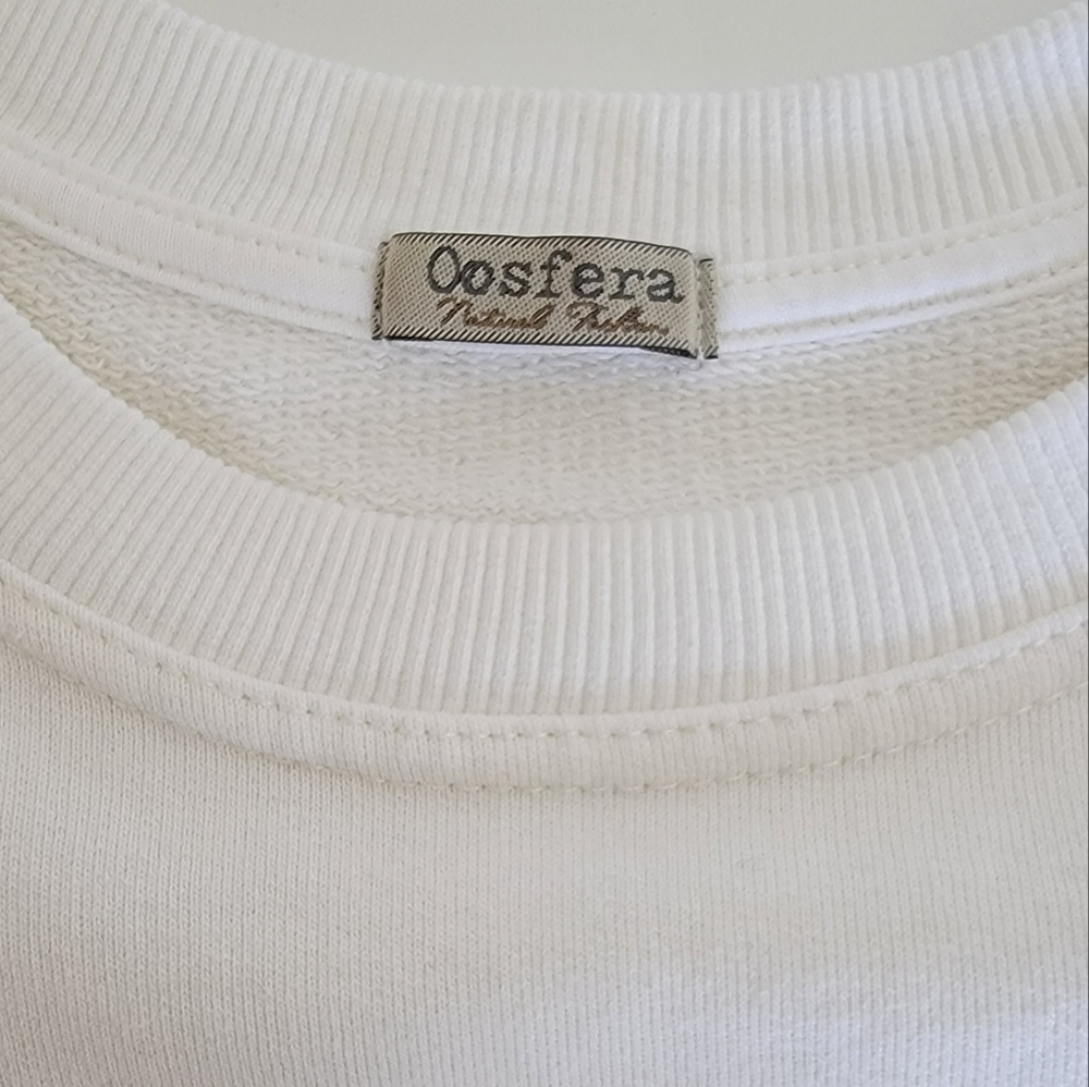 Winter White Red Girls Are The Future Cotton Sweatshirt Sz XL - Picture 5 of 9